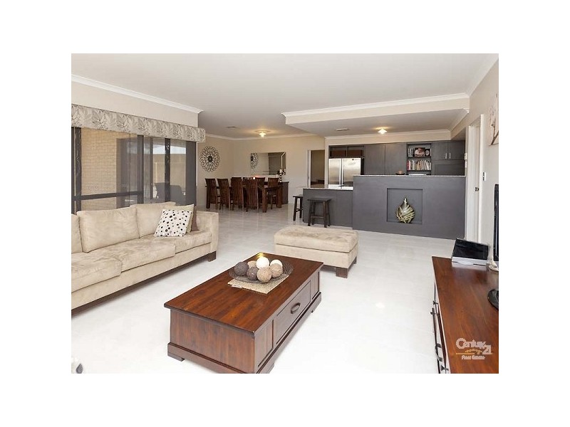 19 Tatton Way, The Vines WA 6069