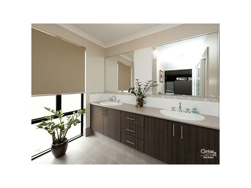 19 Tatton Way, The Vines WA 6069