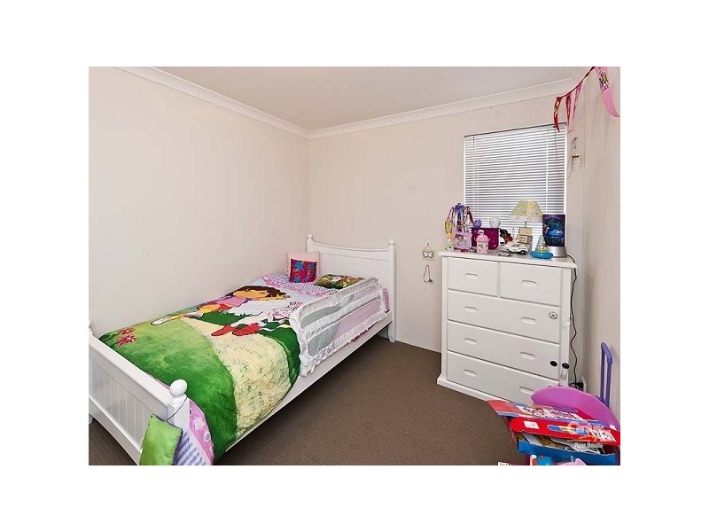 31 Parnham Ave, Ellenbrook WA 6069