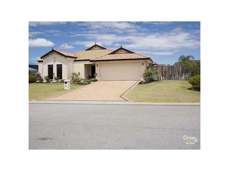 11 Eriskay Tce, Henley Brook WA 6055