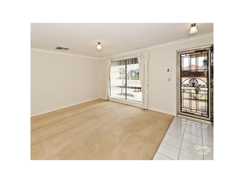 72 Sandown Circle, Henley Brook WA 6055