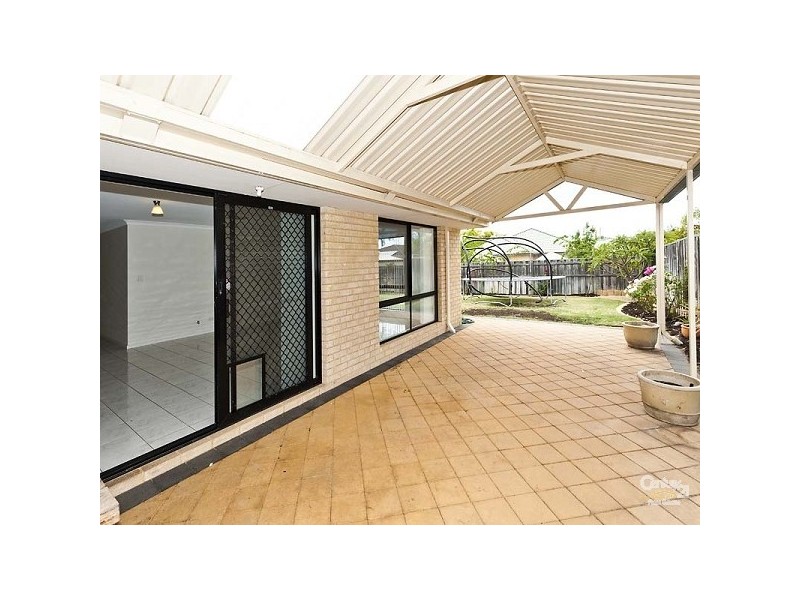 72 Sandown Circle, Henley Brook WA 6055