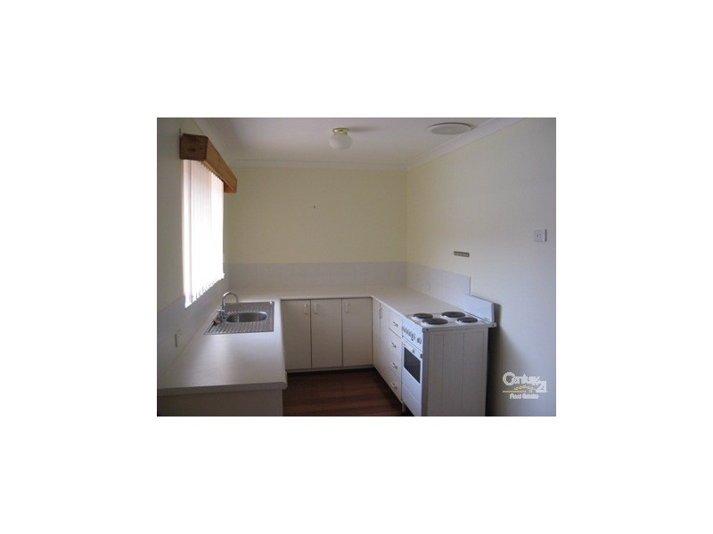 4/16 Margaret St, Midland WA 6056