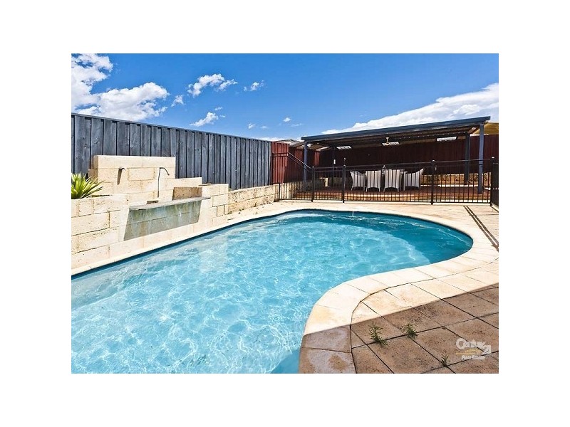 16 Mustang Dr, Henley Brook WA 6055