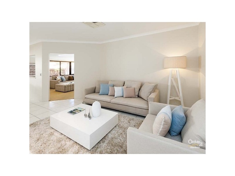 16 Mustang Dr, Henley Brook WA 6055