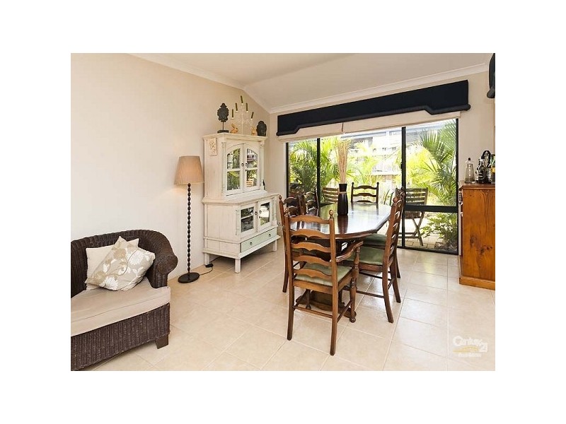 42 Welara Circle, Henley Brook WA 6055