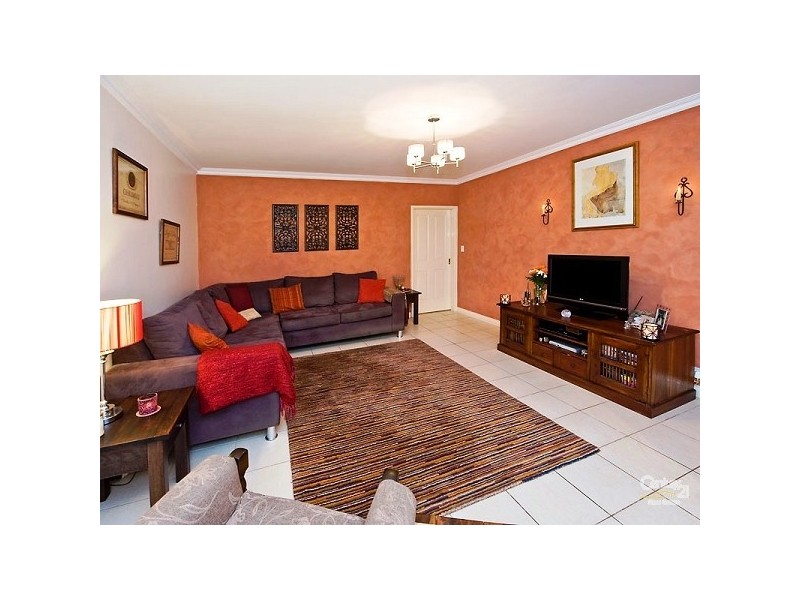 25 Losino Bvd, Henley Brook WA 6055