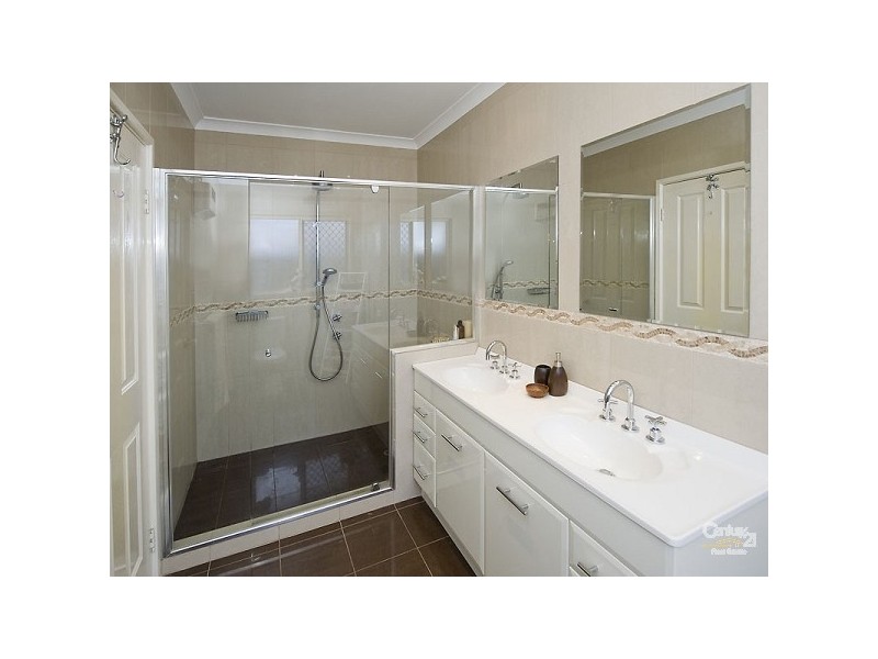 25 Losino Bvd, Henley Brook WA 6055