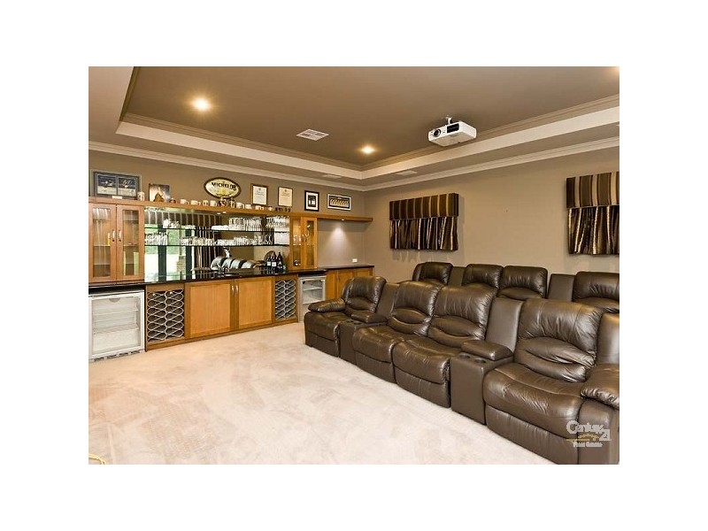 185 Park Street, Henley Brook WA 6055