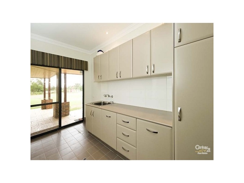 185 Park Street, Henley Brook WA 6055