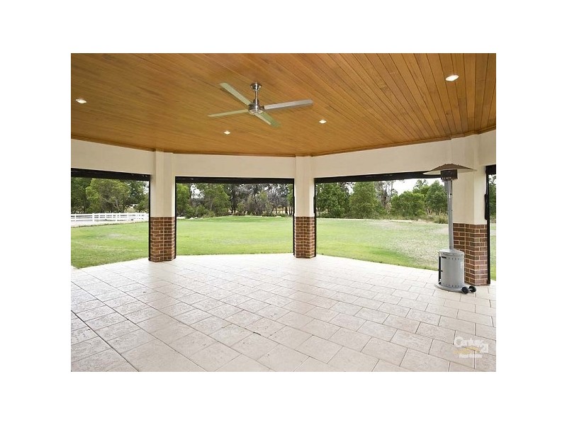 185 Park Street, Henley Brook WA 6055