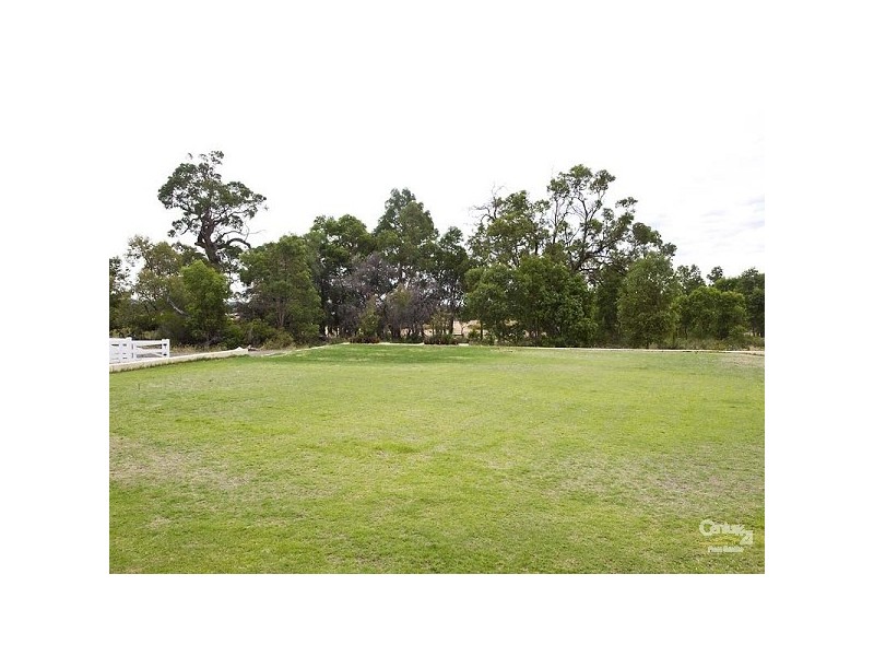 185 Park Street, Henley Brook WA 6055