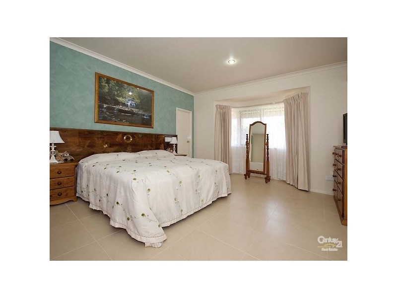 50 Horseshoe Crt, Henley Brook WA 6055