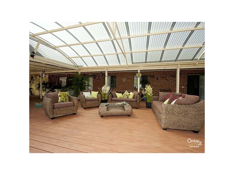 50 Horseshoe Crt, Henley Brook WA 6055