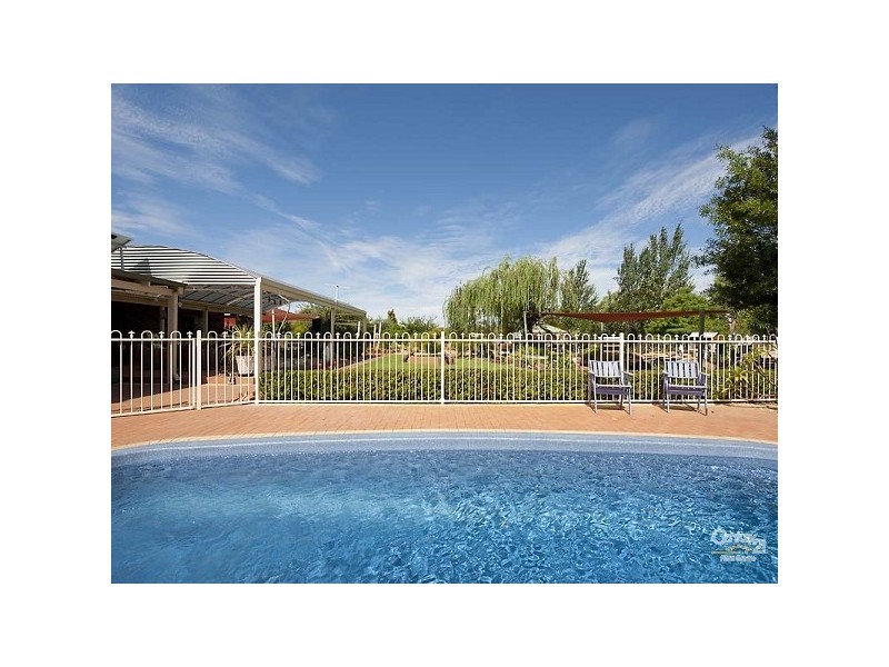 50 Horseshoe Crt, Henley Brook WA 6055
