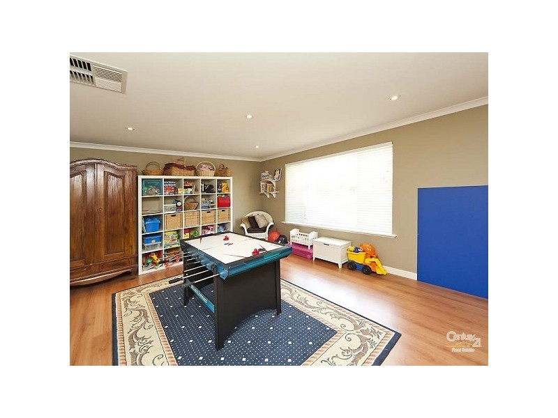 11 Forge Lane, Henley Brook WA 6055