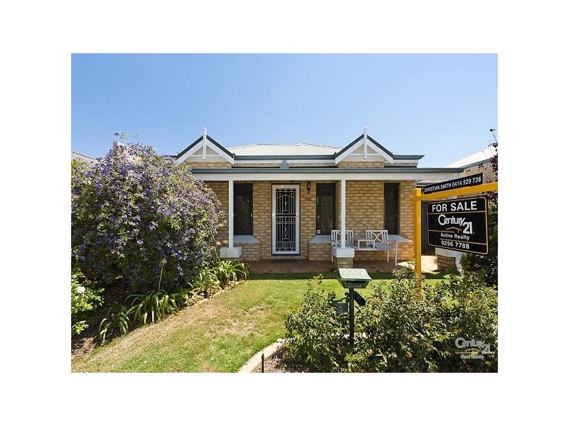 33 Centre Circle, Ellenbrook WA 6069