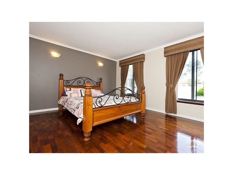 67 Vaucluse Cres, Ellenbrook WA 6069