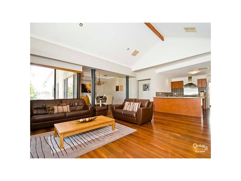 23 Glenora View, Ellenbrook WA 6069