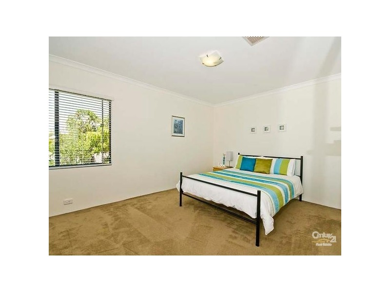 23 Glenora View, Ellenbrook WA 6069