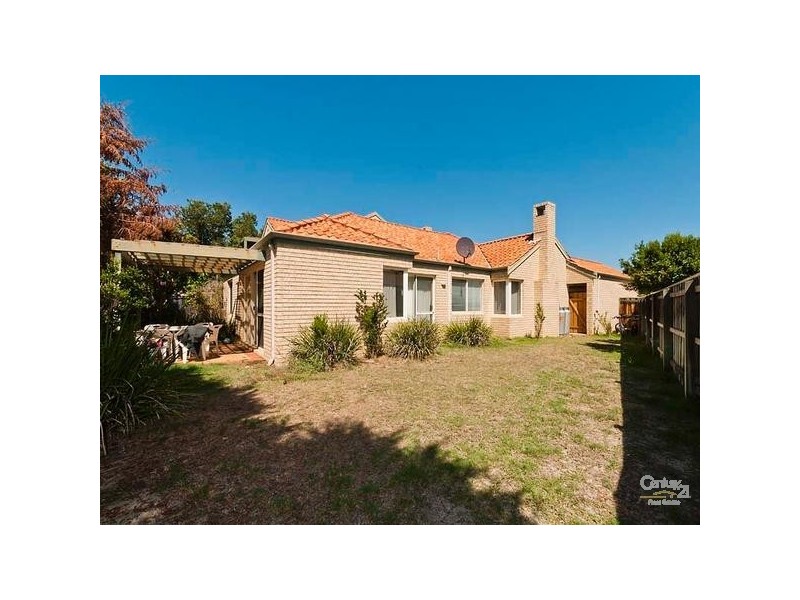 63 Lakefront Circle, The Vines WA 6069
