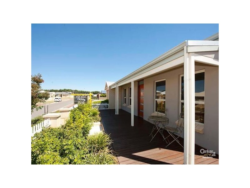 34 Simmonds Pass, Ellenbrook WA 6069