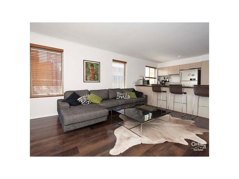 34 Simmonds Pass, Ellenbrook WA 6069