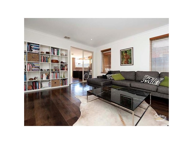 34 Simmonds Pass, Ellenbrook WA 6069