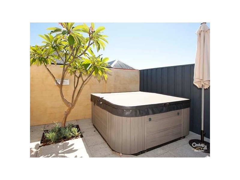 34 Simmonds Pass, Ellenbrook WA 6069