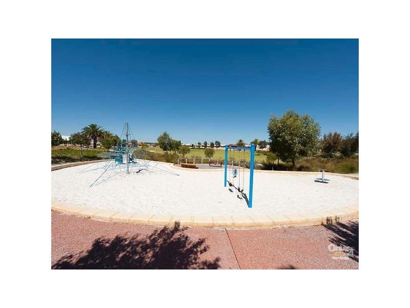 34 Simmonds Pass, Ellenbrook WA 6069