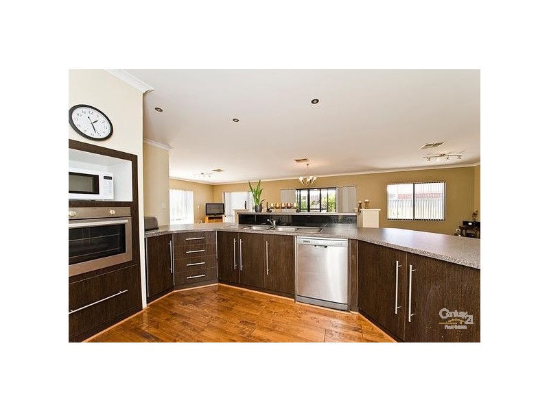 52 Swanleigh Parade, Aveley WA 6069