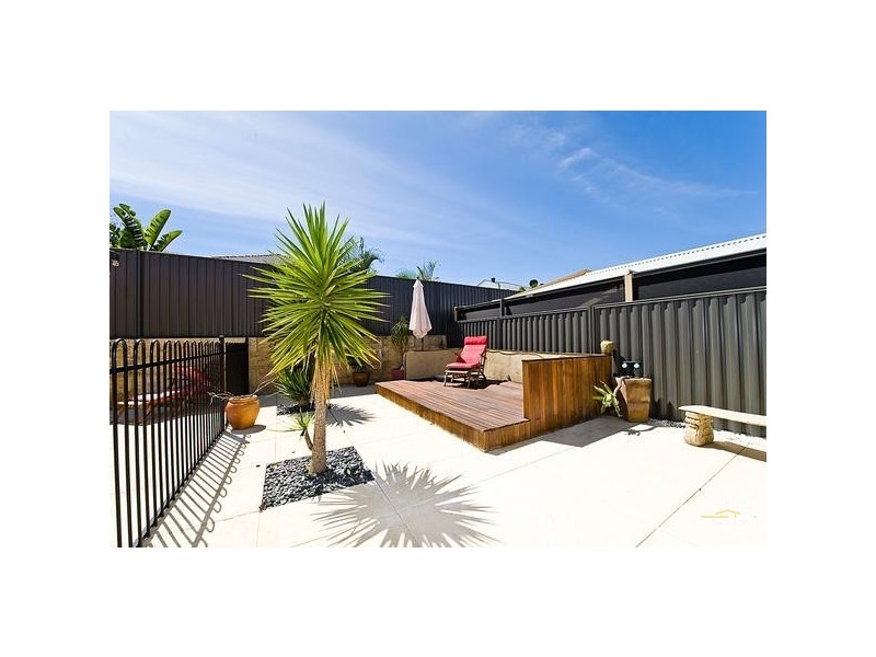 52 Swanleigh Parade, Aveley WA 6069
