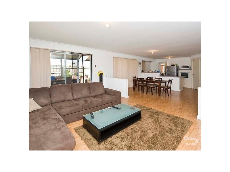 55 Rainsby Cres, Ellenbrook WA 6069