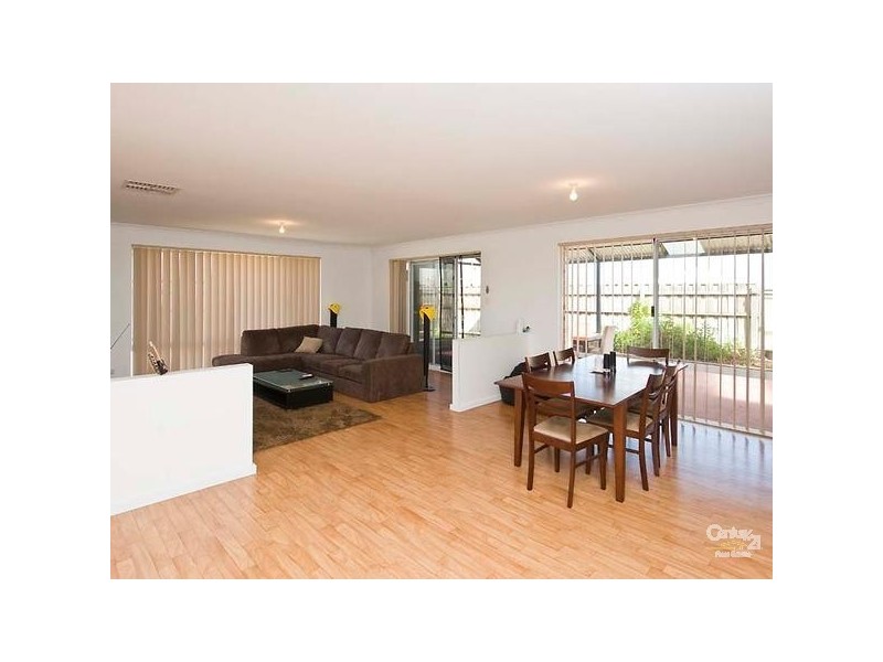 55 Rainsby Cres, Ellenbrook WA 6069