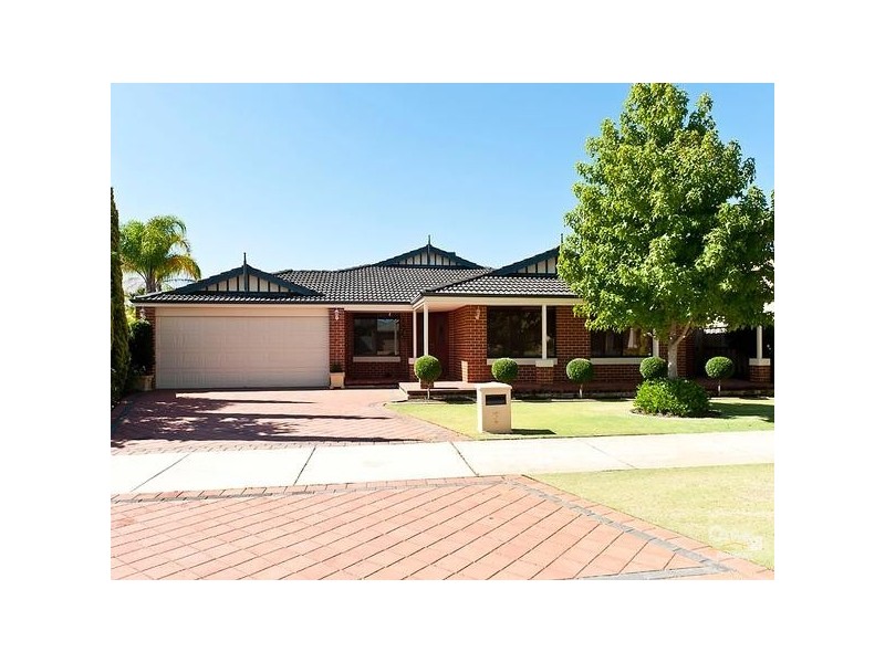 7 Glade Terrace, Ellenbrook WA 6069