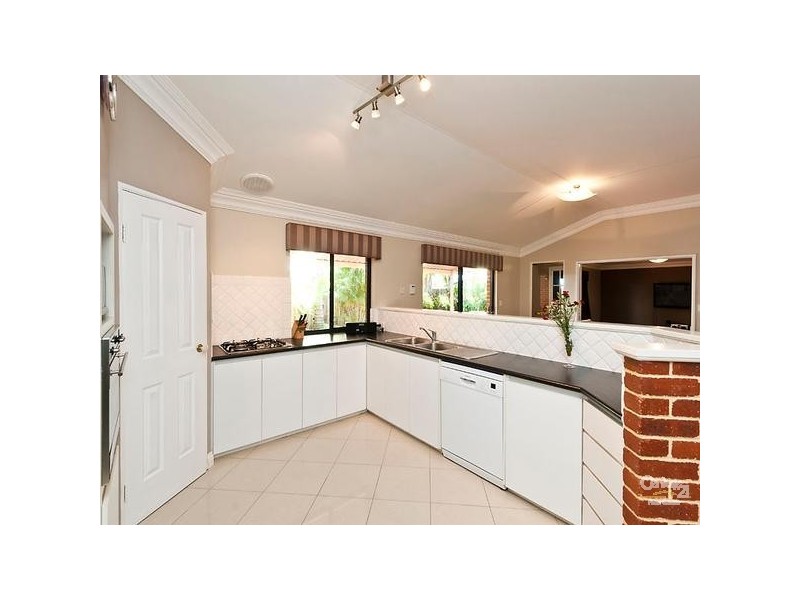 7 Glade Terrace, Ellenbrook WA 6069