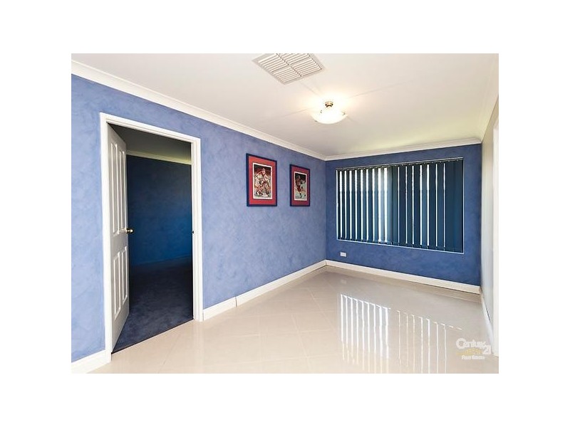 7 Glade Terrace, Ellenbrook WA 6069