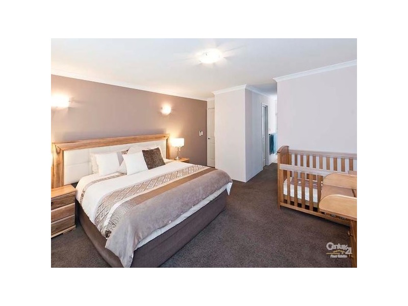 10 Jilgin Way, Ellenbrook WA 6069