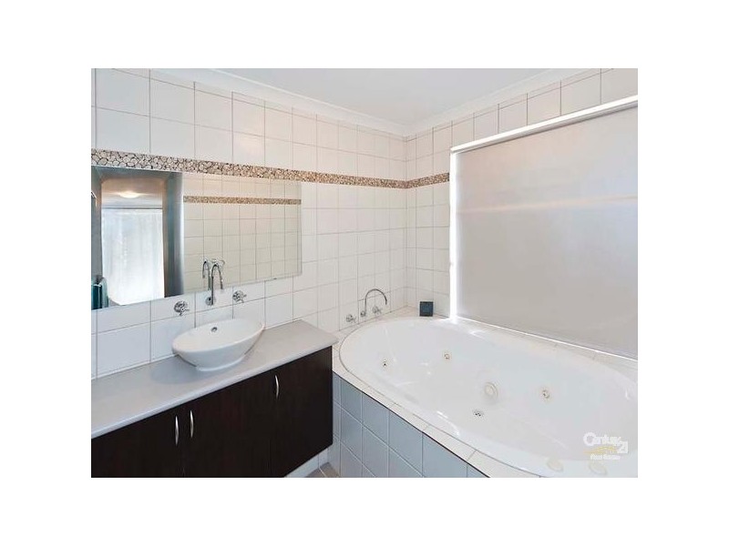 10 Jilgin Way, Ellenbrook WA 6069