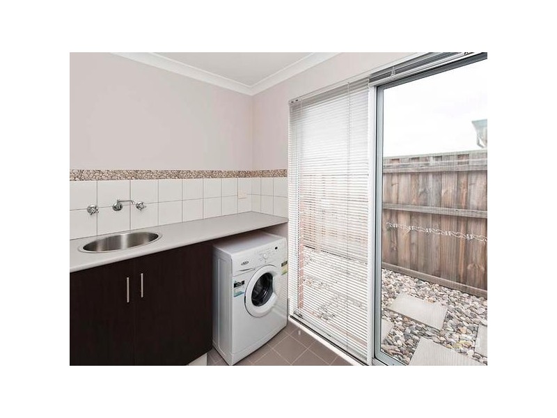 10 Jilgin Way, Ellenbrook WA 6069