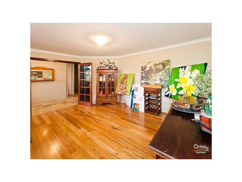 14 Gnangara Rd, Henley Brook WA 6055