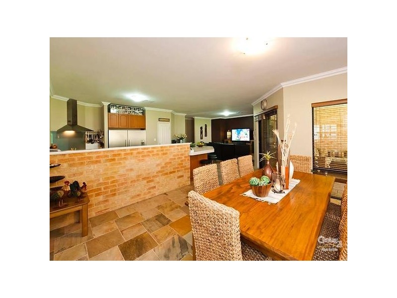 14 Gnangara Rd, Henley Brook WA 6055