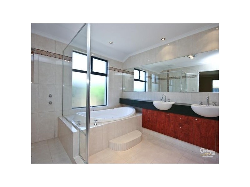 6 Bramley Terrace, The Vines WA 6069