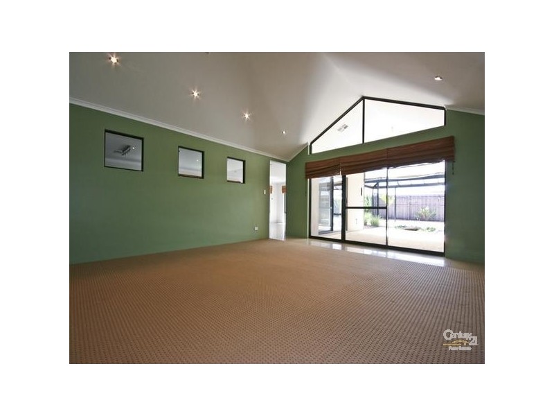 6 Bramley Terrace, The Vines WA 6069