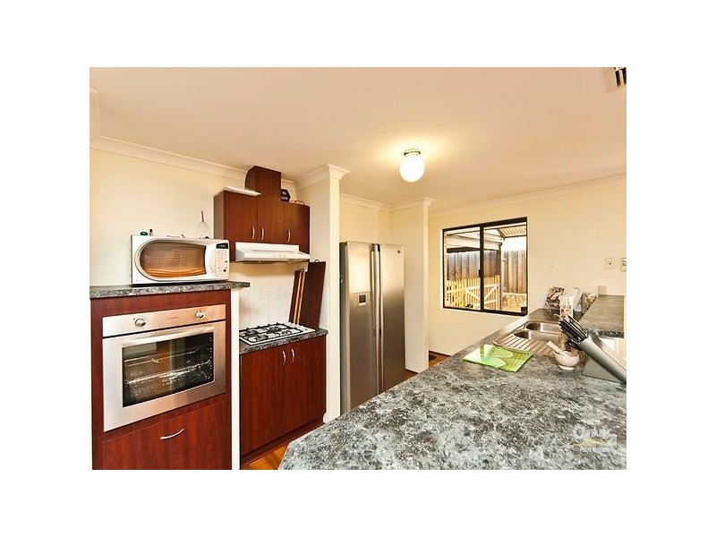18 Alderley Close, Ellenbrook WA 6069