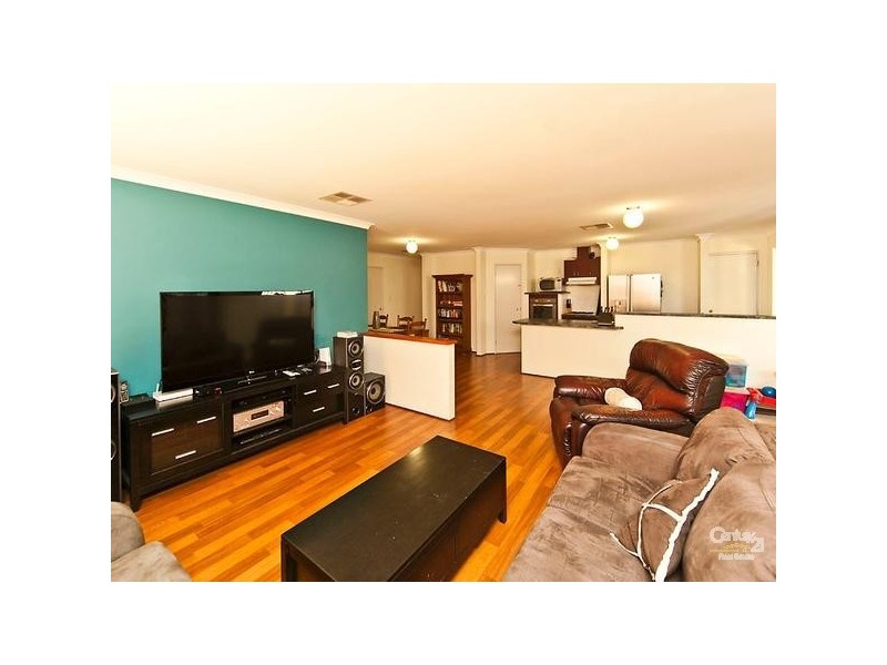 18 Alderley Close, Ellenbrook WA 6069
