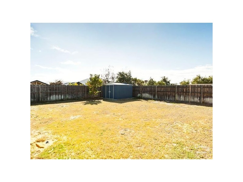 18 Alderley Close, Ellenbrook WA 6069