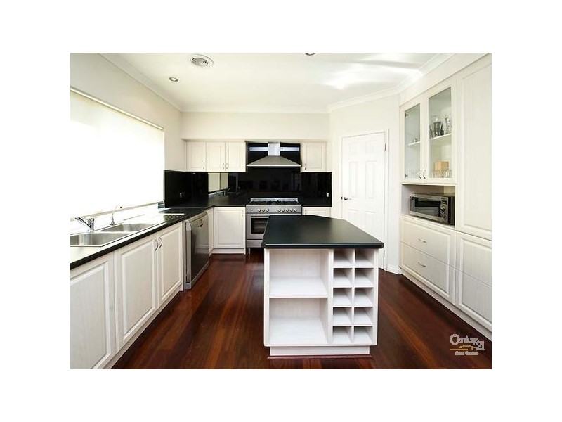 76 Wisful Pde, Aveley WA 6069