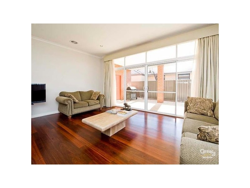 76 Wisful Pde, Aveley WA 6069