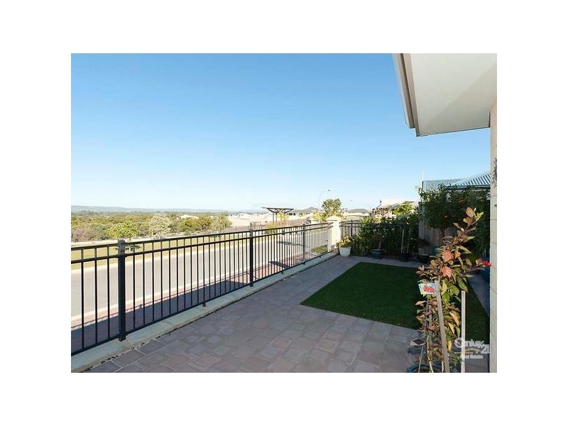 28 Ardmore Parade, Ellenbrook WA 6069